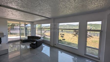 Contemporary Four Bedroom House with Pool - Cisnadie - Fotografie 3