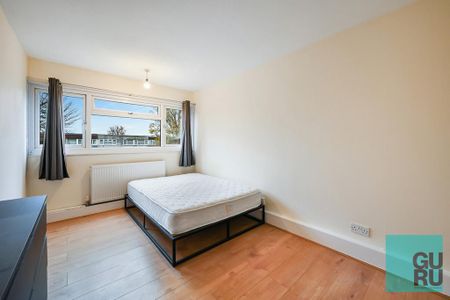 4 bedroom terraced house to rent - Photo 4