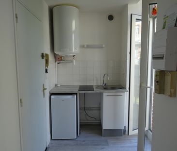 Location Appartement 1 pièce 15m² ORLEANS 45000 - Photo 2