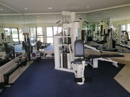 This tidy and low-maintenance home at 2 Sudbury Court offers comfortable living in a quiet, well-kept neighbourhood. - Photo 2