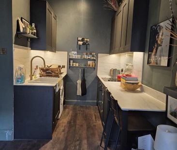 1 Bed Flat, Salamander Street, EH6 - Photo 2