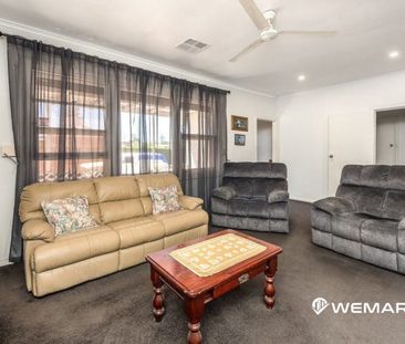 Spacious Family Living with Comfort & Convenience on Peacock Road! - Photo 2