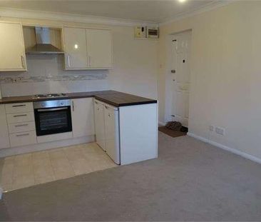Upshire Gardens, The Warren, Bracknell, RG12 - Photo 2