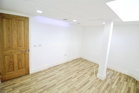 3 bedroom apartment to rent Bute Street, Luton, Bedfordshire, LU1 - Photo 5