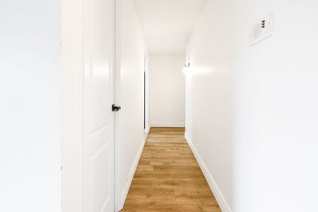 For Lease - 53 Taunton Road Unit# 57, Oshawa, Ontario - Photo 3