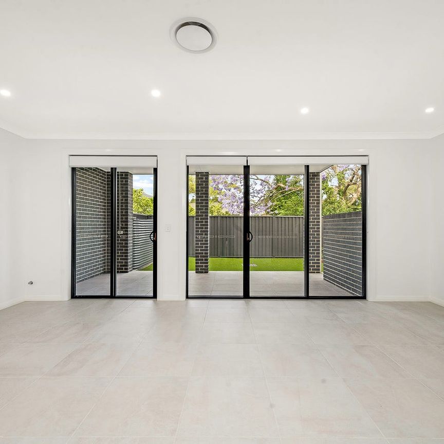 Stunning Brand New Home – Premium Quality & Spacious Design - Photo 1