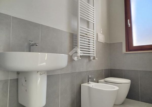 Porzione di bifamiliare in affitto