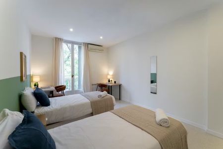 Calle de Fuencarral, Madrid, Community of Madrid 28010 - Photo 4