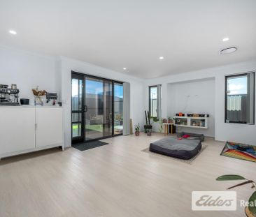 Beautifully Presented Family Home in Sought-After Baldivis Estate - Photo 1