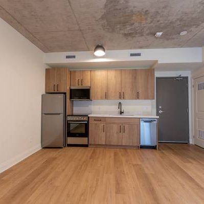 *GET 1 MONTH FREE* Brand new 1 bedroom apartment in James N District - Photo 1