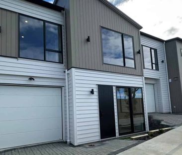 Four Bedrooms in Howick - Photo 1