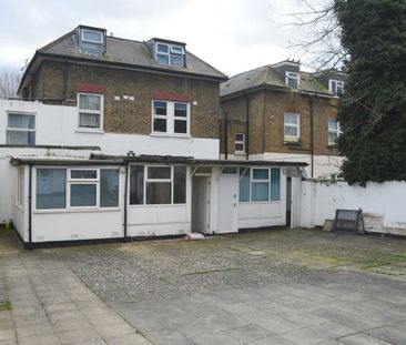 Studio Flat to rent - Woolstone Road, London, SE23 - Photo 6