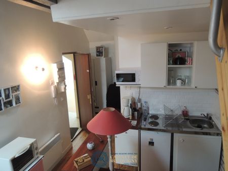 Location Appartement 1 pièce 17m² ORLEANS 45000 - Photo 4