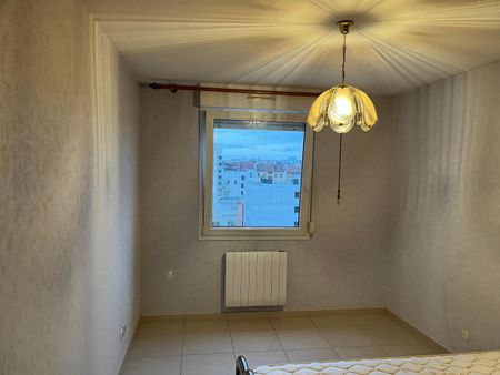 Location Appartement 3 pièces 71m² VILLEURBANNE 69100 - Photo 3