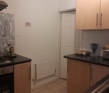 3 Bed Terraced House, Hero St, L20 - Photo 6