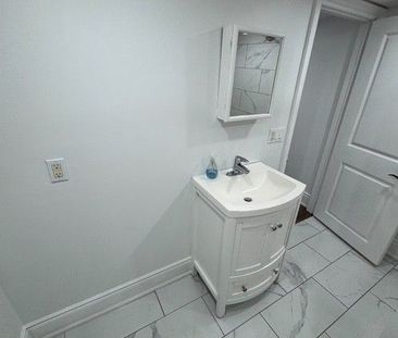 For Lease - 28 Frederick Street, Bradford West Gwillimbury, Ontario - Photo 2