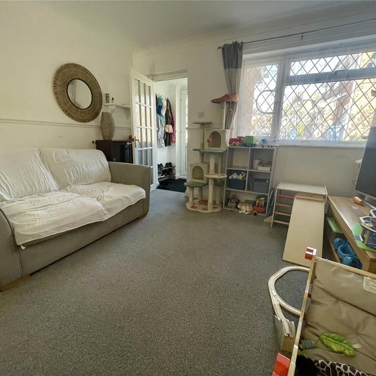 2 bedroom terraced house to rent - Photo 1