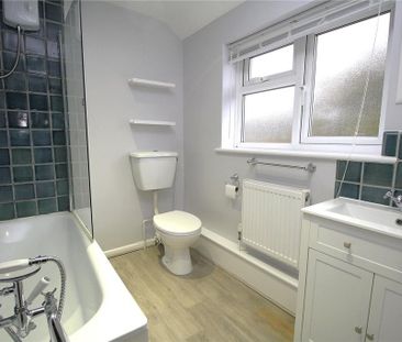 3 bedroom semi-detached house to rent - Photo 5