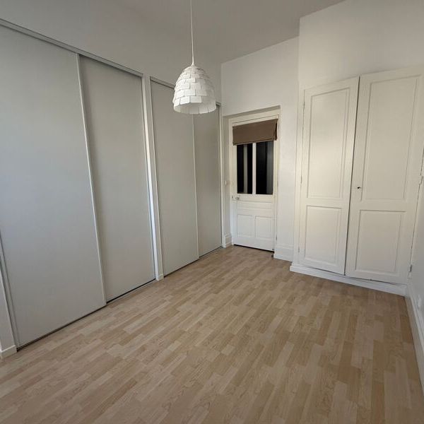 Appartement à louer 3 pièces • 69,48 m 2 Lyon 8 - Photo 1