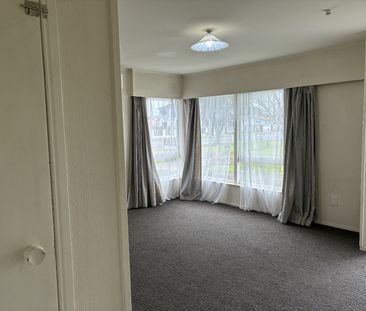 Tidy unit in block of three - Photo 5