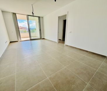 Unfurnished south facing apartment Javea - Photo 3