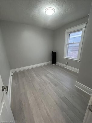 For Lease - 983 Main Street Unit# 6, Hamilton, Ontario - Photo 1