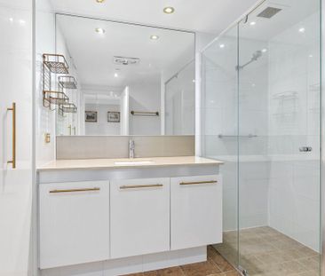 Premium Two-Bedroom Riverfront Residence - Photo 1