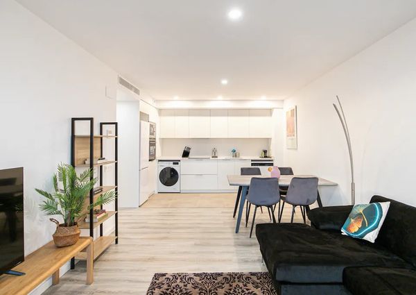 Carrer de la Mar Egea, Badalona, Catalonia 08918