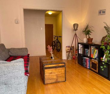 PLATEAU Mont-Royal, 4 1/2 (1 chambre fermée), au 3ème étage, à 2 mi... - Photo 4