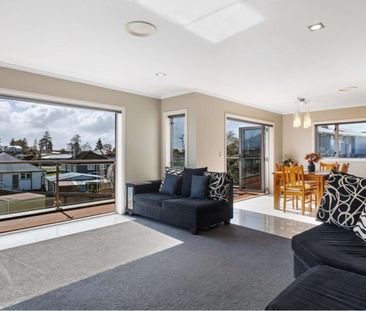 64a Rutherford Street - Photo 2