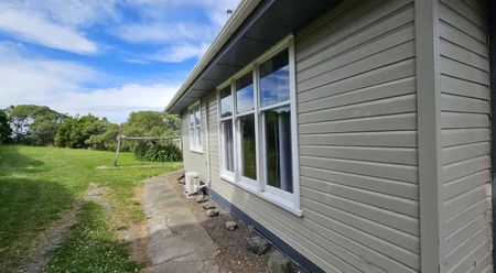 2 bedrooms in Pikarere Street - Photo 2