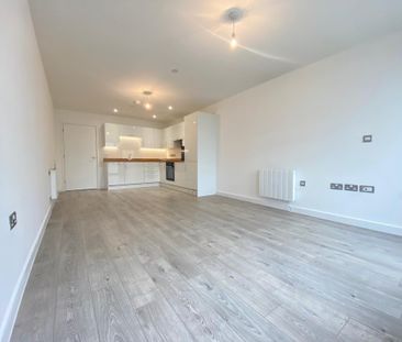 Edinburgh Gate - Photo 3