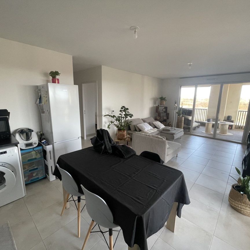 MAUGUIO - T3 - 65.64M² - Photo 1