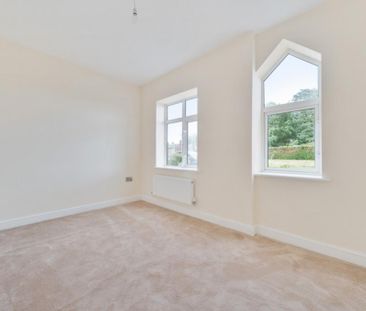 3 bedroom bungalow to rent - Photo 2