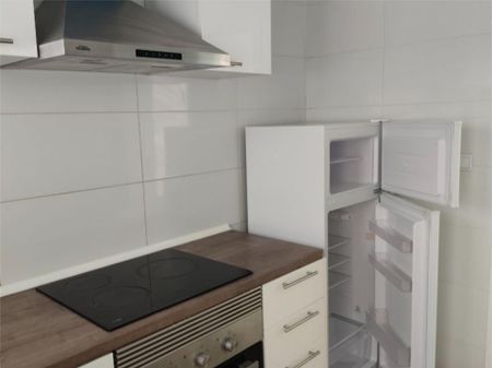 Piso de alquiler en Carrer de Sant Gil, 5, Centro Ciudad - Photo 5