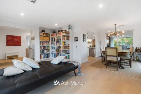 57 Mountain View Road, Mount Eliza, VIC 3930 - Photo 5