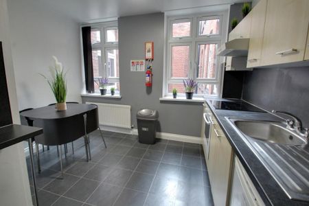 2 bedroom apartment to rent - Photo 3