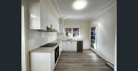 Refurbished and Charming Home with Modern Updates - Photo 3