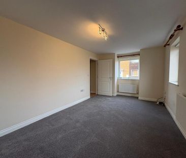 4 bedroom townhouse to rent - Photo 2