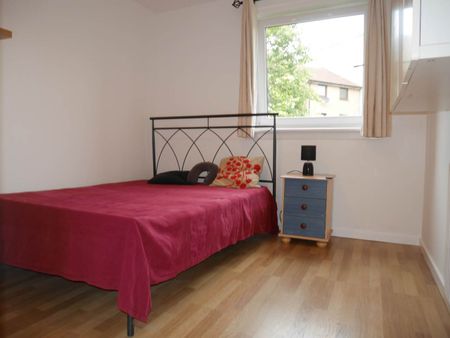 1 bed Flat to rent - Photo 5