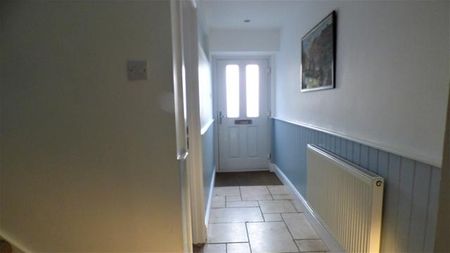 2 bedroom maisonette to rent - Photo 3