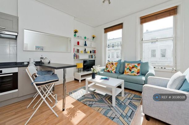 2 bedroom flat to rent - Photo 1