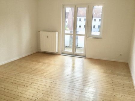 Zu sofort! Gemütliche 2-Zimmer-Wohnung mit Balkon und Tageslichtbad - Photo 5