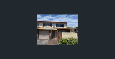 Two Bedroom Townhouse in Ideal Location - Photo 2