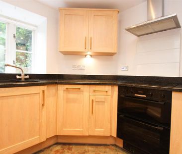 2 bedroom apartment to rent - Photo 2