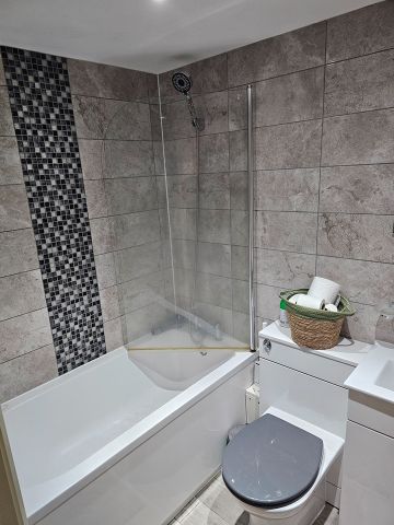 1 Bed Flat, North End Road, SW6 - Photo 3