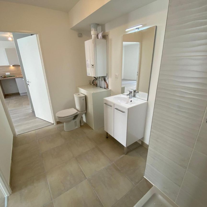 Location Appartement 2 pièces 43m² CHAMBRAY LES TOURS 37170 - Photo 1