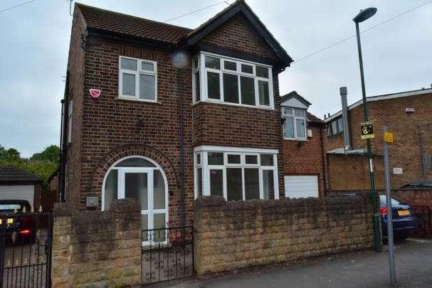 Bedroom Student House (arnesby Road) - Lenton, NG7 - Photo 1