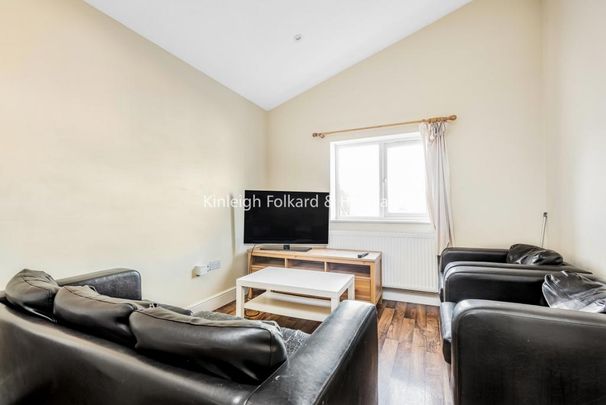 3 bedroom flat to rent - Photo 1