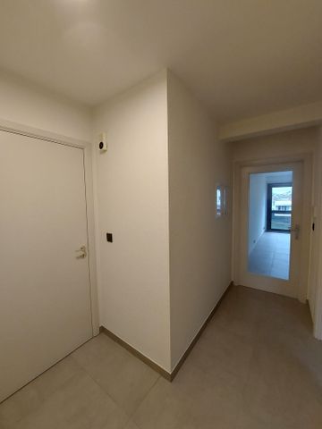 Totaal gerenoveerd appartement met 1 slaapkamer met zicht op de Leie ! - Photo 5